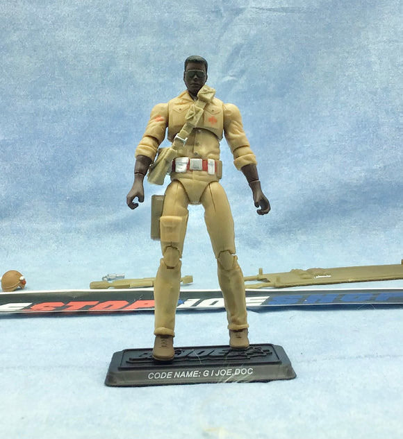 2008 25TH ANNIVERSARY G.I. JOE DOC V2 MEDIC GUN VARIANT #2 MAIL IN EXCLUSIVE LOOSE 100% COMPLETE + FULL CARD