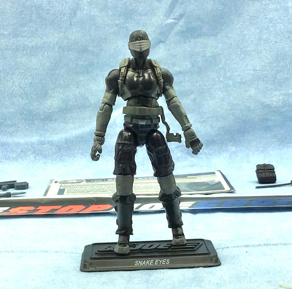 2011 30TH ANNIVERSARY RENEGADES G.I. JOE SNAKE EYES V56 LOOSE 100% COMPLETE + F/C