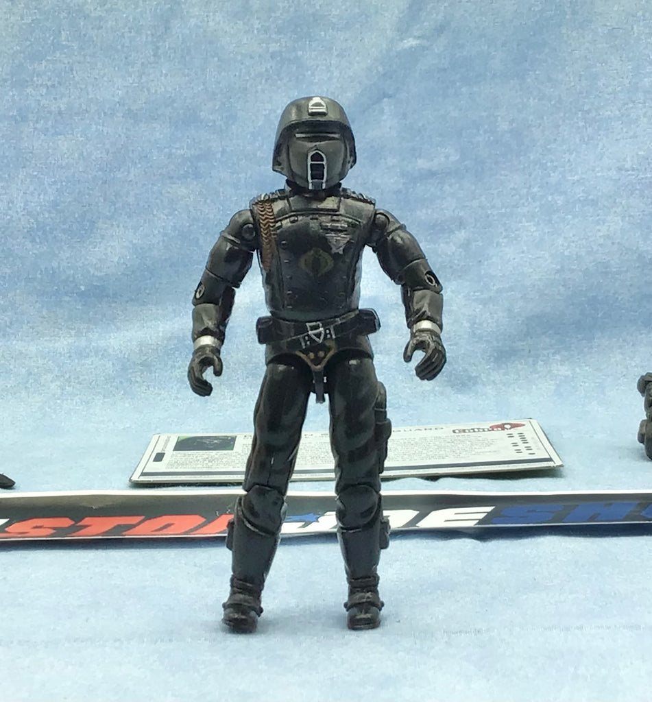 2005 VVV G.I. JOE COBRA CRIMSON SHADOW GUARD V8 ELITE TROOPER TRU EXCLUSIVE LOOSE 100% COMPLETE - WEAPON SET SIX SWORD + F/C