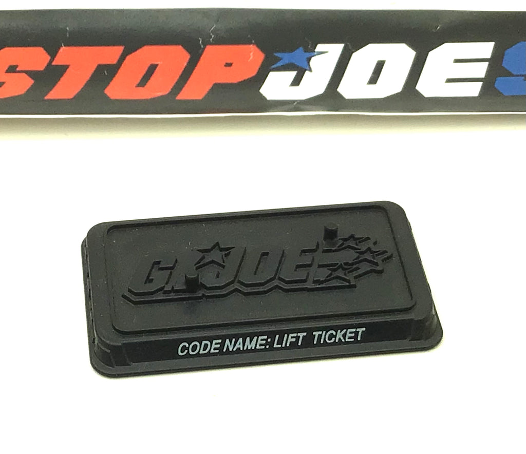 2009 25TH ANNIVERSARY LIFT TICKET V2 TWO PEG FIGURE STAND ACCESSORY PART CUSTOMS