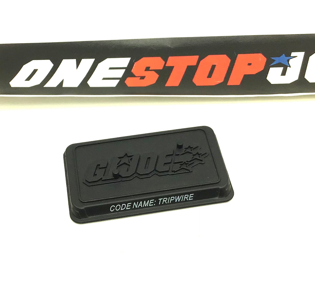 2008 25TH ANNIVERSARY TRIPWIRE V5 TWO PEG FIGURE STAND ACCESSORY